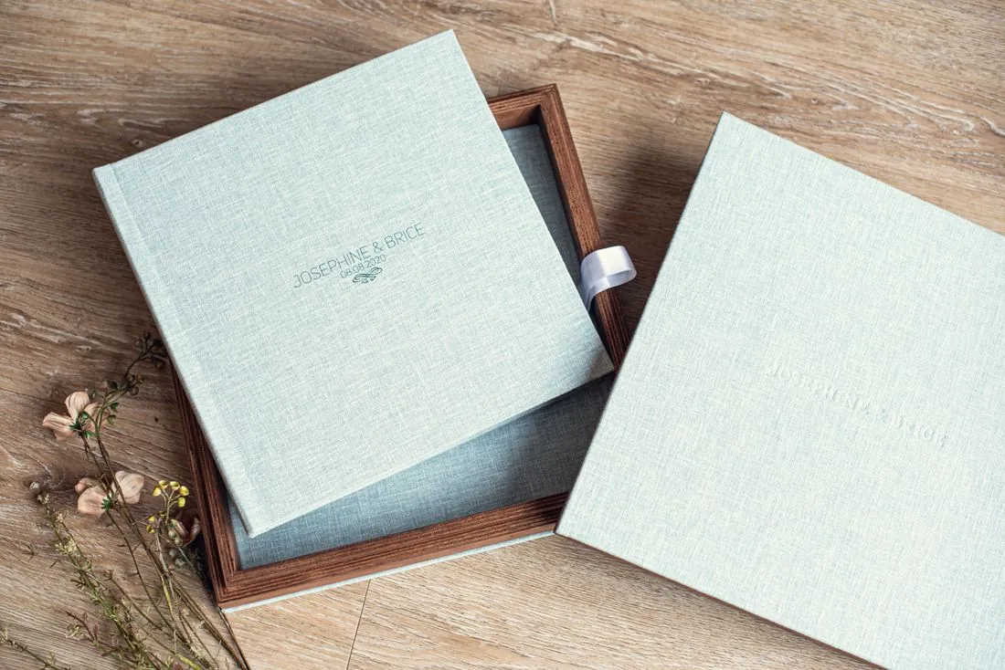 Album photo en lin bleu-vert dans son coffret en bois